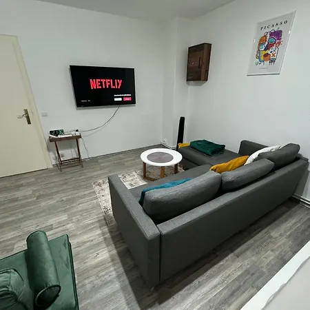 Elbo46 Mit Balkon, Waschmaschine & Smart Tv * Goslar
