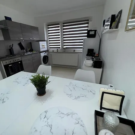 Elbo46 Mit Balkon, Waschmaschine & Smart Tv Apartman Goslar