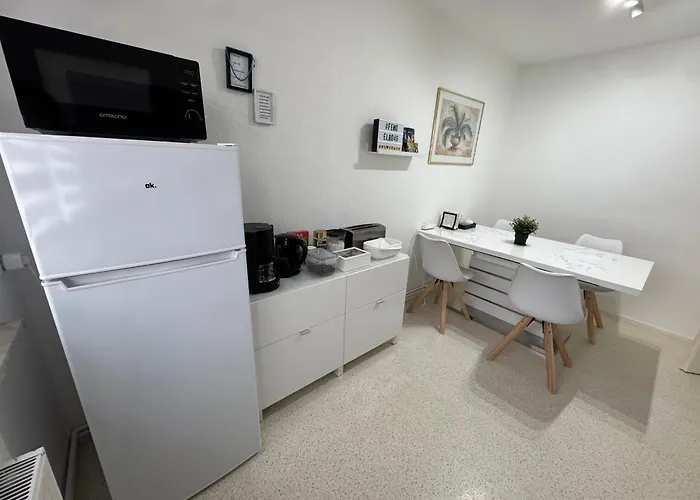 Apartman Elbo46 Mit Balkon, Waschmaschine & Smart Tv